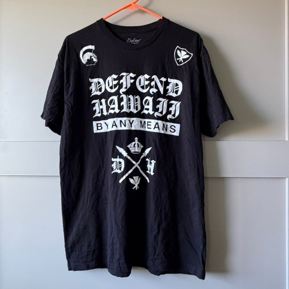 Defend Hawaii Graphic T-Shirt Mens XL Black Old English Aloha Streetwear Tee